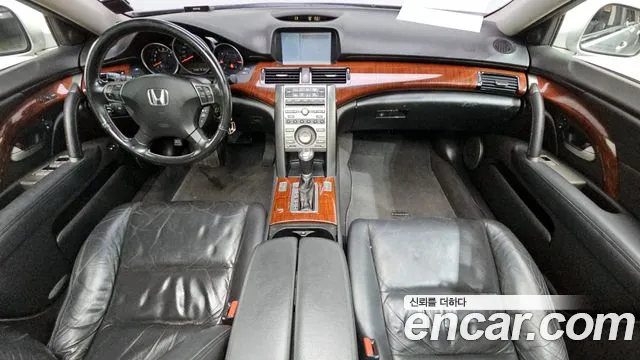 Honda Legend — интерьер