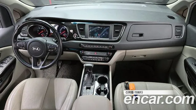 Kia Carnival — интерьер