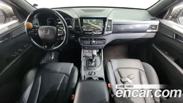 KG Mobility Rexton — интерьер