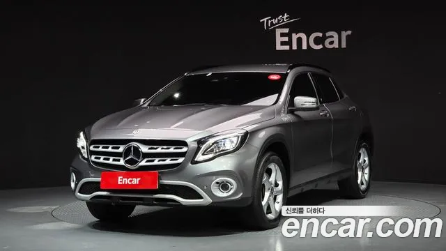 Mercedes-Benz GLA-класс