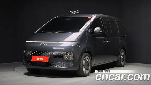 Hyundai Staria