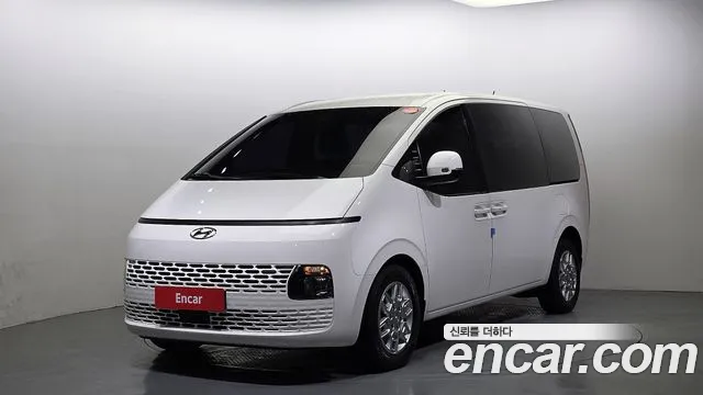 Hyundai Staria