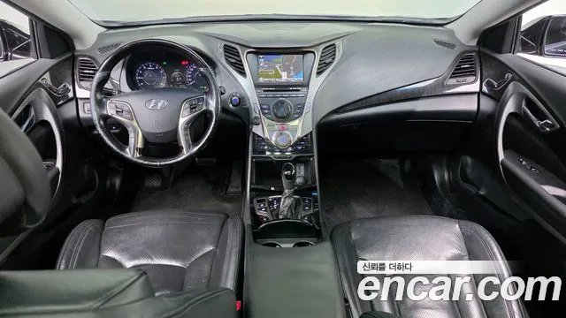 Hyundai Grandeur — интерьер