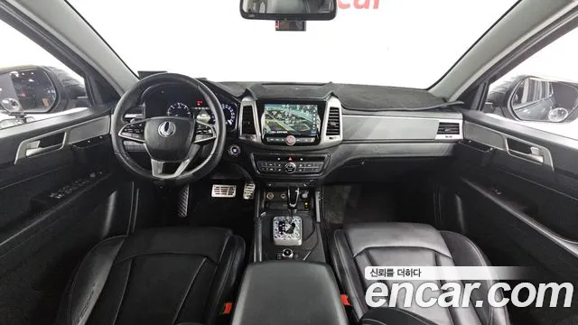 KG Mobility Rexton — интерьер