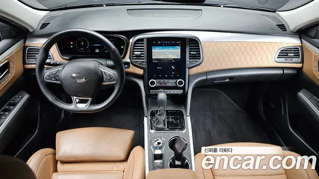 Renault Korea SM6 — интерьер