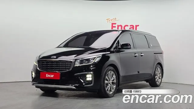 Kia Carnival — экстерьер