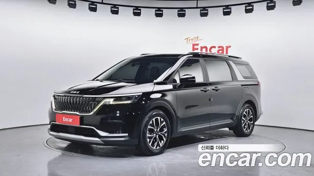 Kia Carnival — экстерьер
