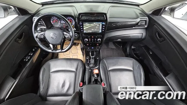KG Mobility Tivoli — интерьер