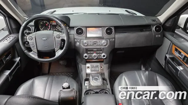 Land Rover Discovery — интерьер