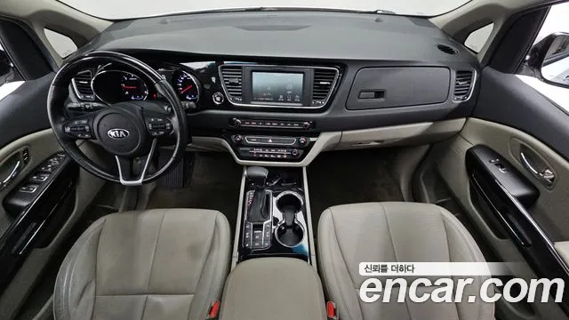 Kia Carnival — интерьер