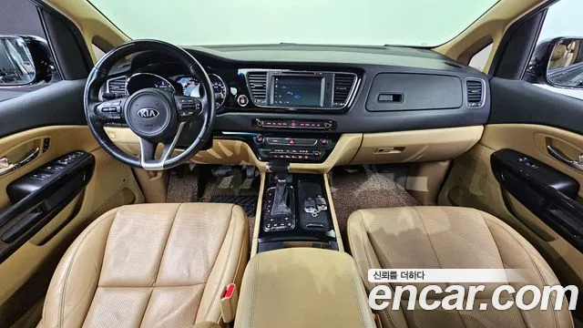 Kia Carnival — интерьер