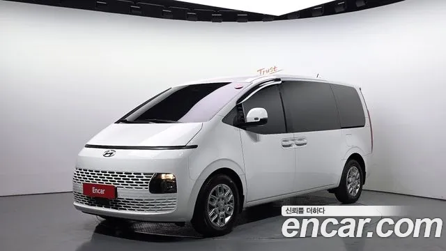 Hyundai Staria