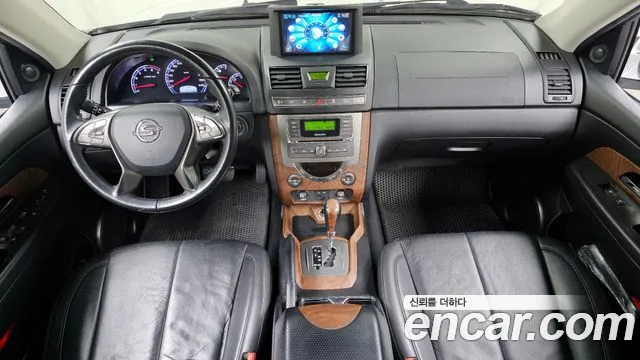 KG Mobility Rexton — интерьер