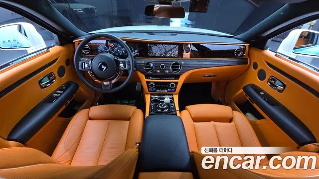 Rolls-Royce Ghost — интерьер