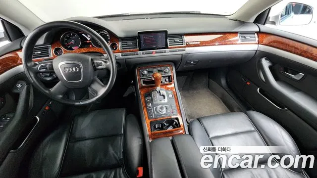 Audi A8 — интерьер