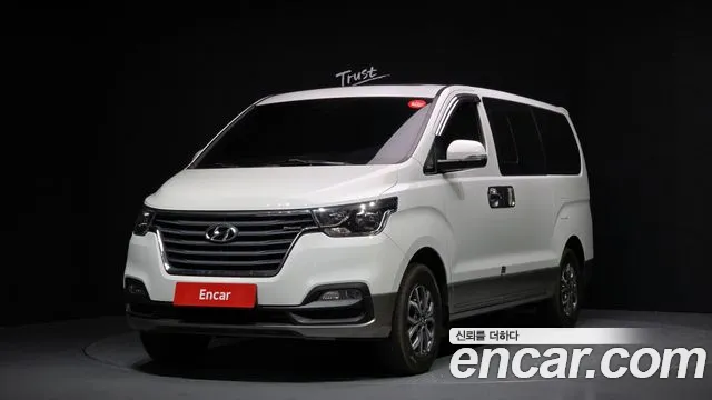Hyundai Starex