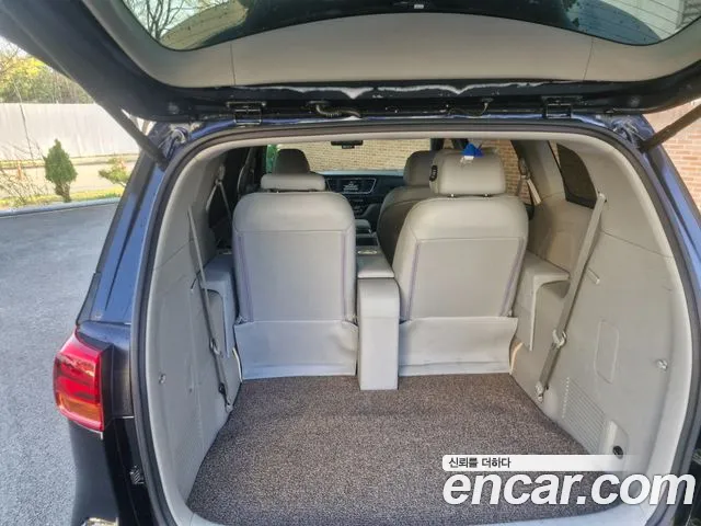 Kia Carnival — интерьер