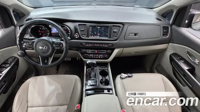 Kia Carnival — интерьер