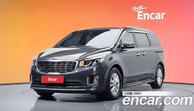 Kia Carnival — экстерьер