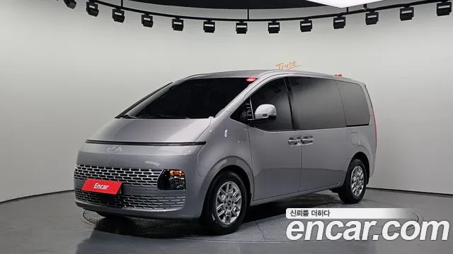 Hyundai Staria