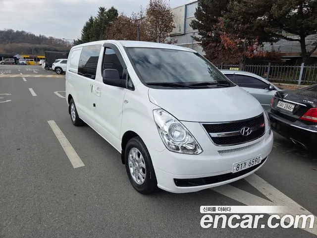 Hyundai Starex