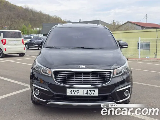 Kia Carnival — экстерьер