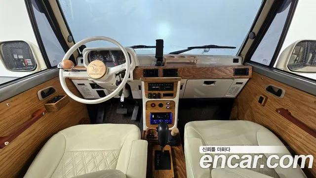 Hyundai Galloper — интерьер