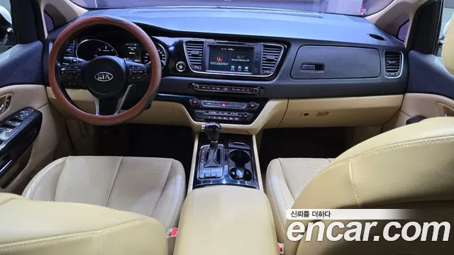 Kia Carnival — интерьер