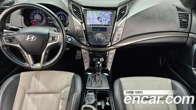 Hyundai i40 — интерьер