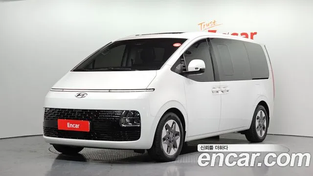 Hyundai Staria