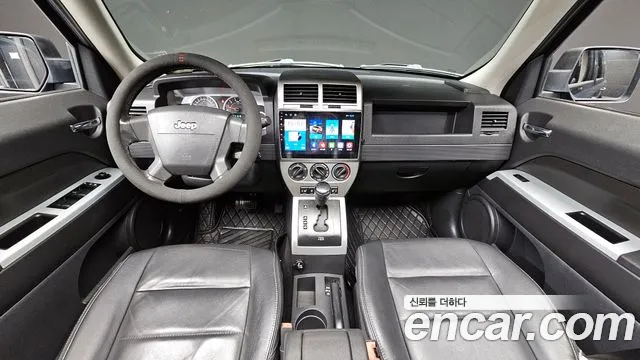 Jeep Patriot — интерьер
