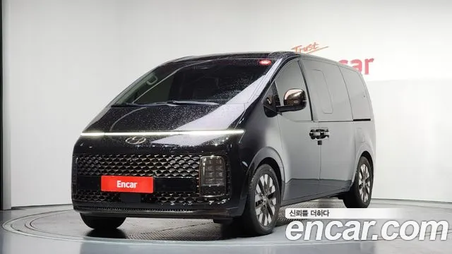 Hyundai Staria
