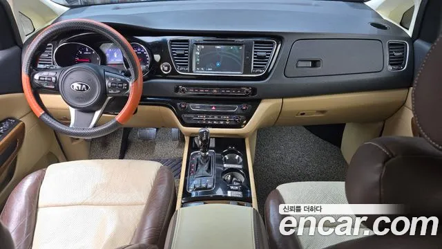 Kia Carnival — интерьер