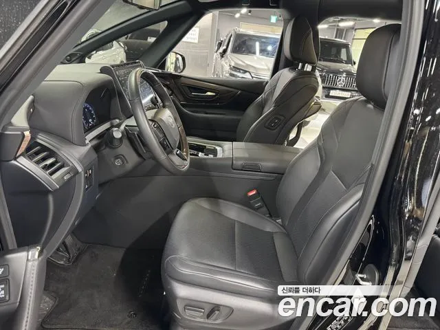 Toyota Alphard — интерьер