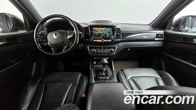 KG Mobility Rexton — интерьер