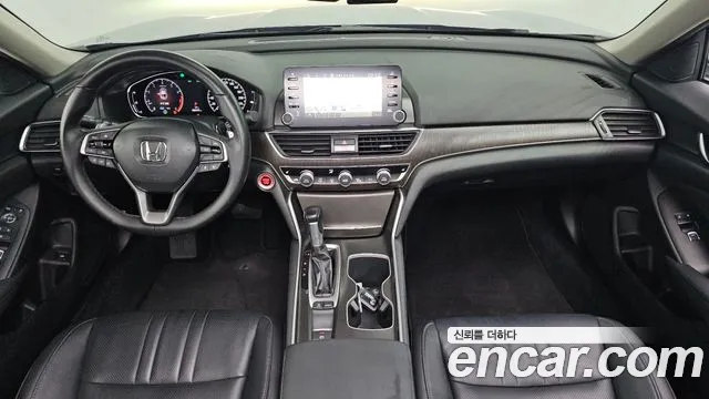 Honda Accord — интерьер
