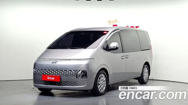 Hyundai Staria