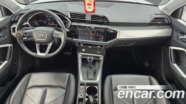 Audi Q3 — интерьер