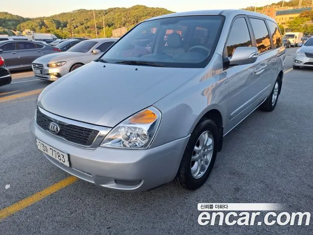 Kia Carnival — экстерьер