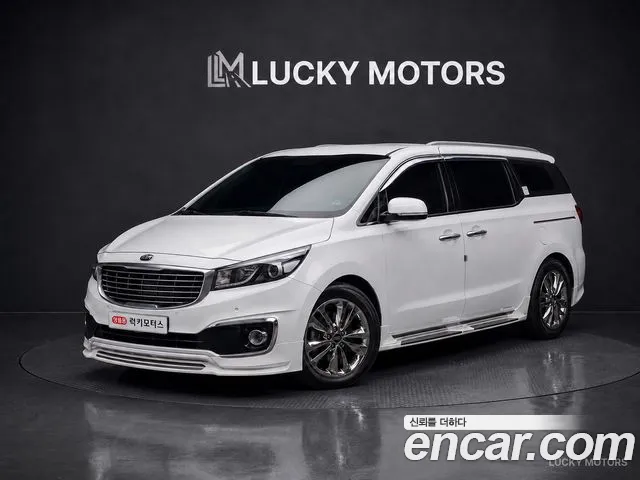 Kia Carnival — экстерьер