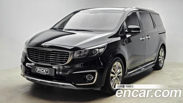 Kia Carnival — экстерьер