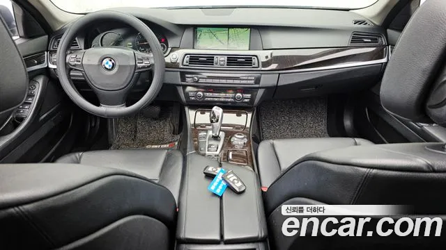 BMW 5 серия — интерьер