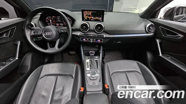 Audi Q2 — интерьер