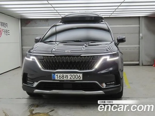 Kia Carnival — экстерьер