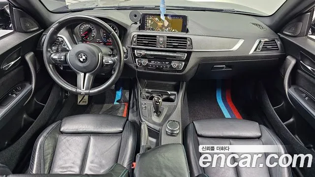 BMW M2 — интерьер