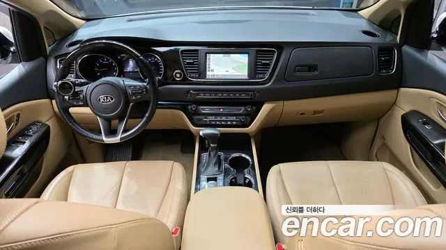 Kia Carnival — интерьер