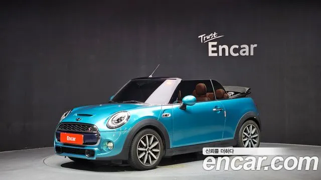 MINI Cooper Convertible
