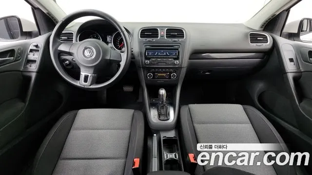 Volkswagen Golf — интерьер