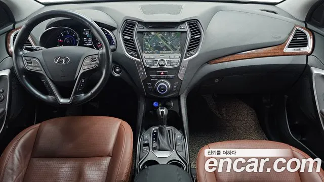 Hyundai Santa Fe — интерьер