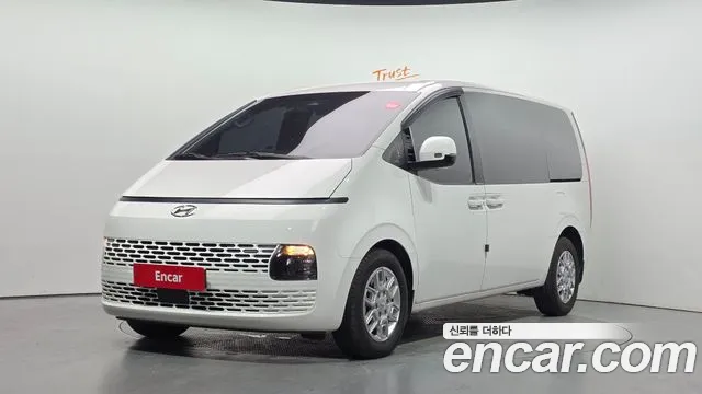 Hyundai Staria